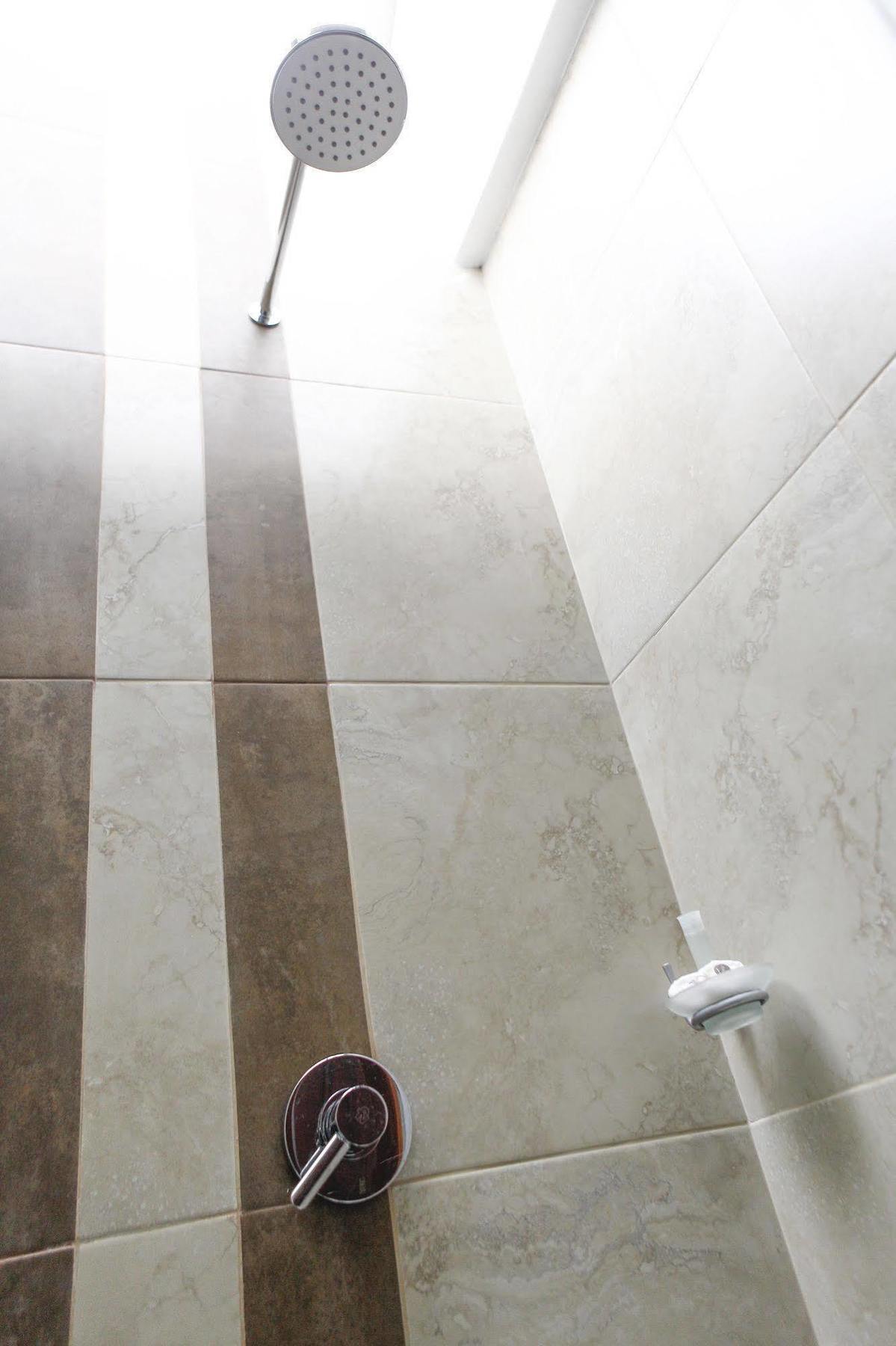 Villa Emilia Hostal Куенка Екстер'єр фото